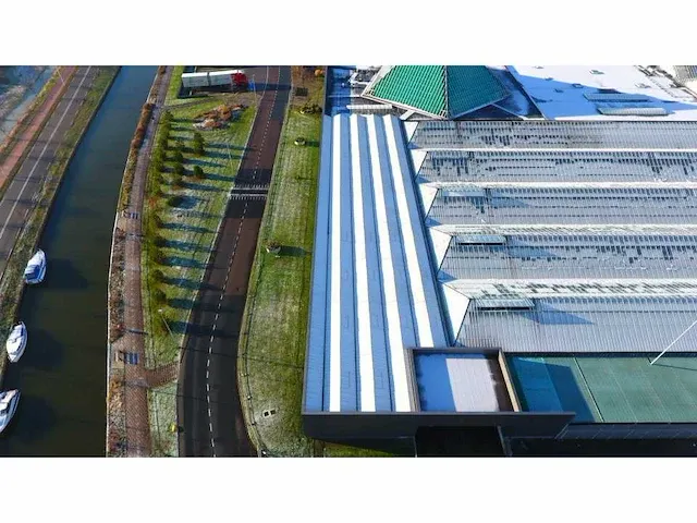 Loods / bedrijfsruimte 18x74 mtr (1332m2) - afbeelding 38 van  42