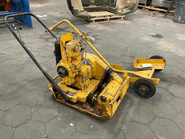 Lose hausen avs 1900 trilplaat met kar - afbeelding 1 van  9