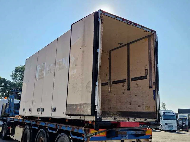 Losse krone geisoleerde laadbak voor vrachtwagen - afbeelding 12 van  14
