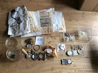 Lot allerhande uurwerken - afbeelding 1 van  5