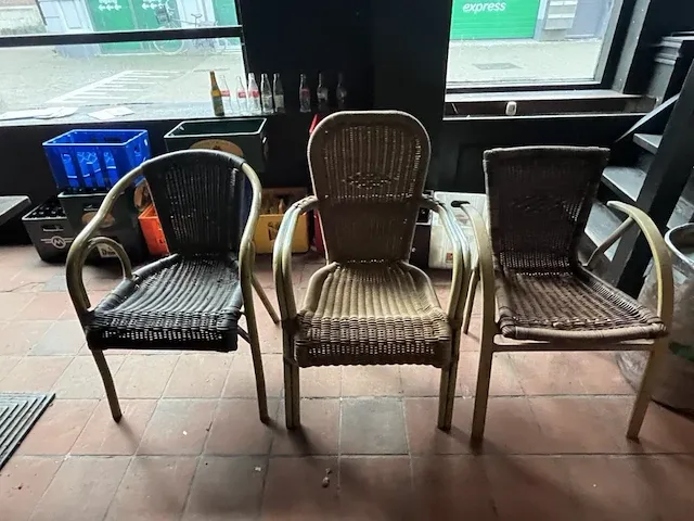 Lot bistrostoelen - afbeelding 1 van  11