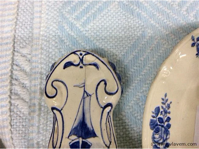 Lot blauw - afbeelding 2 van  2