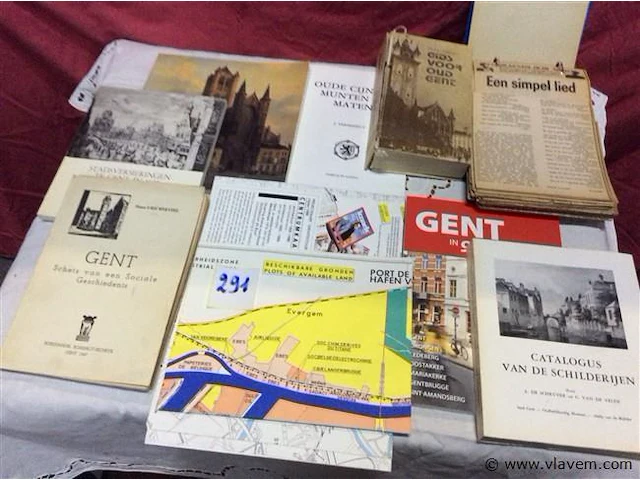 Lot boeken gent - afbeelding 1 van  4