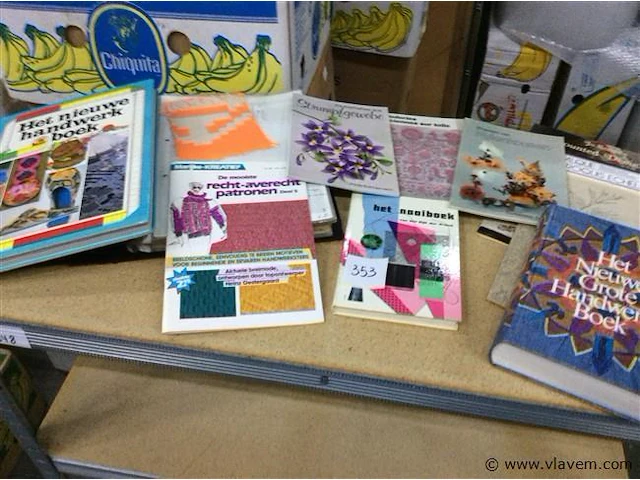 Lot boeken handwerken - afbeelding 1 van  3