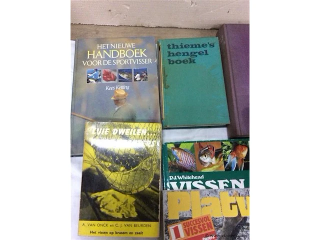 Lot boeken ivm vissen - afbeelding 2 van  3
