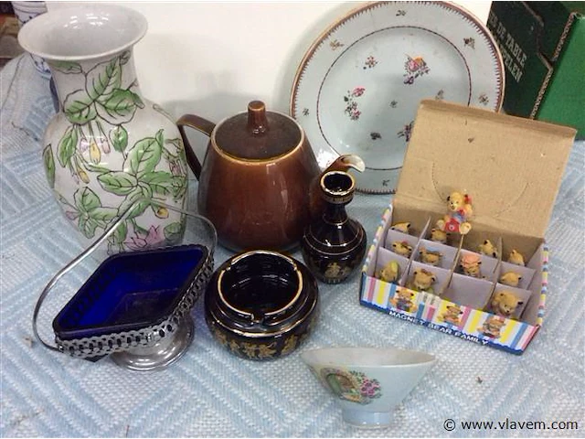 Lot brocante - afbeelding 1 van  1