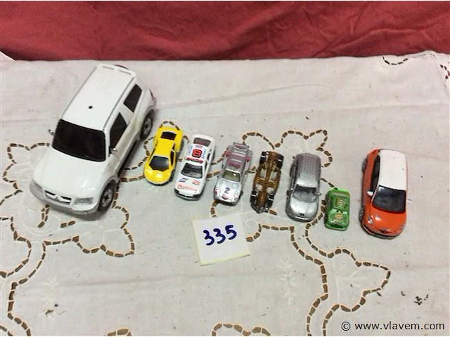 Lot diverse auto's - afbeelding 1 van  3