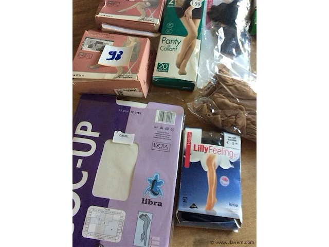 Lot diverse nylon kousen - afbeelding 2 van  4