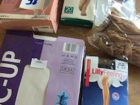 Lot diverse nylon kousen - afbeelding 2 van  4
