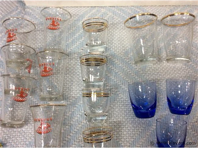 Lot druppelglaasjes - afbeelding 2 van  3