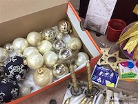Lot kerstballen + kaarsjes op knijper - afbeelding 2 van  4