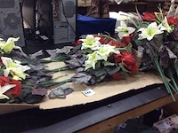 Lot kunst bloemen - afbeelding 1 van  3
