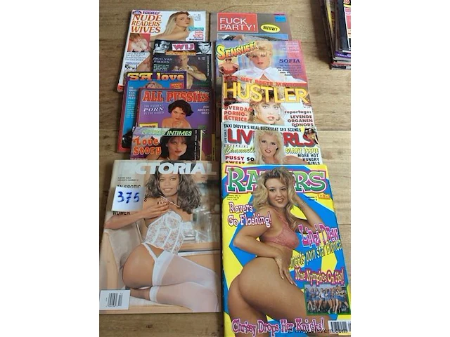 Lot magazines - afbeelding 1 van  2