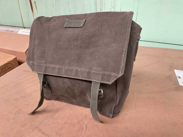 Lot of army bags - afbeelding 1 van  6
