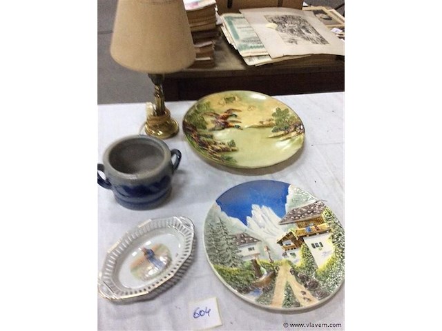 Lot varia oa koperen lamp - afbeelding 1 van  3