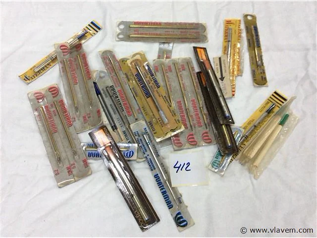 Lot vullingen stylo's ( oud/nieuw) - afbeelding 1 van  2