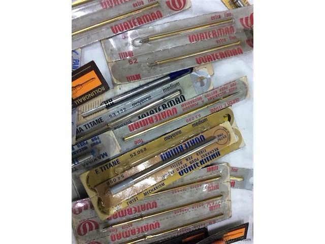 Lot vullingen stylo's ( oud/nieuw) - afbeelding 2 van  2