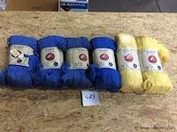 Lot wol - afbeelding 1 van  2