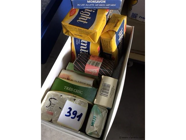 Lot zeep - afbeelding 1 van  1