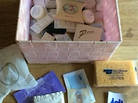 Lot zeepjes + ….. - afbeelding 1 van  2