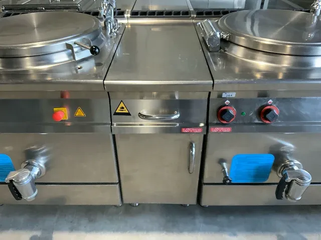 Lotus/electrolux bak- en kookeiland “rvs” - afbeelding 5 van  45