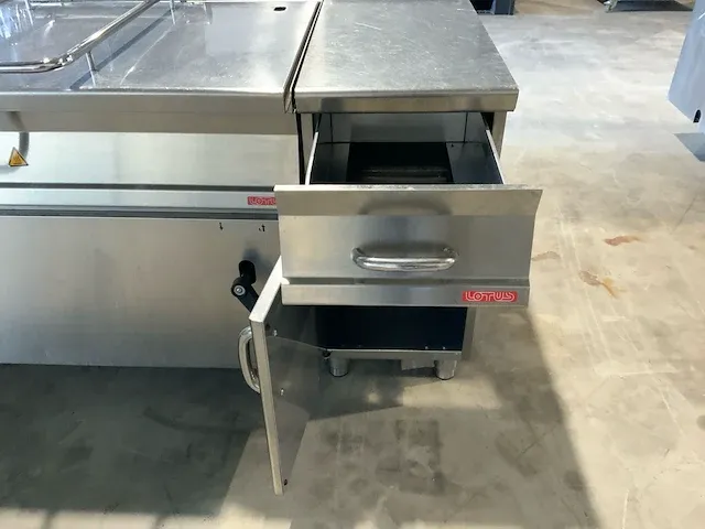 Lotus/electrolux bak- en kookeiland “rvs” - afbeelding 21 van  45