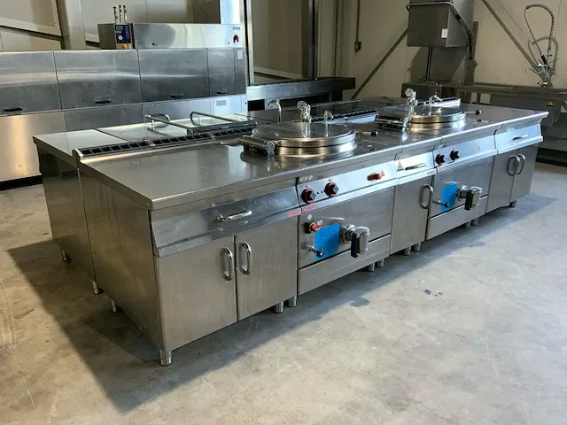 Lotus/electrolux bak- en kookeiland “rvs” - afbeelding 12 van  45
