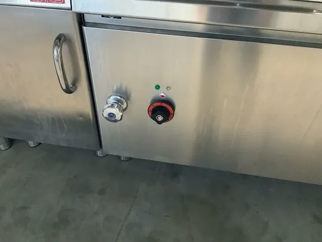 Lotus/electrolux bak- en kookeiland “rvs” - afbeelding 26 van  45