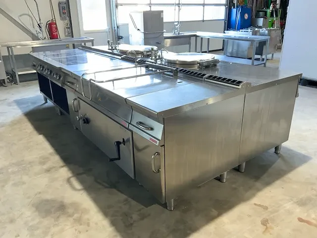 Lotus/electrolux bak- en kookeiland “rvs” - afbeelding 23 van  45