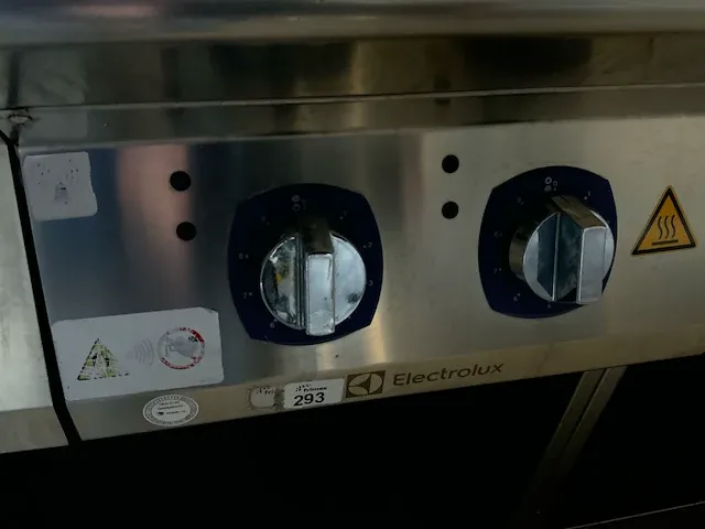 Lotus/electrolux bak- en kookeiland “rvs” - afbeelding 38 van  45