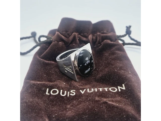 Louis vuitton chevalier obsidian .925 zilveren ring - afbeelding 1 van  6