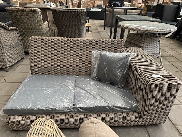 Loungebank 4 seasons outdoor - afbeelding 1 van  5