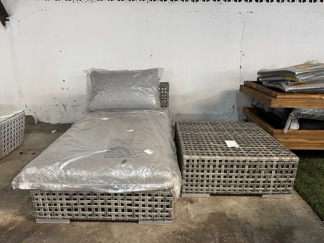 Loungebed met hocker, beige, grijs - afbeelding 1 van  7