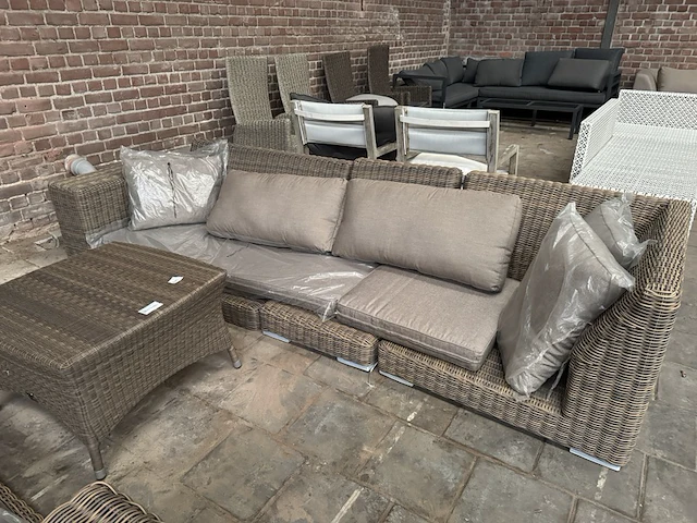 Loungeset met tafel fonteyn, 4 seasons outdoor - afbeelding 2 van  7
