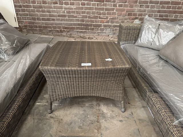 Loungeset met tafel fonteyn, 4 seasons outdoor - afbeelding 3 van  7