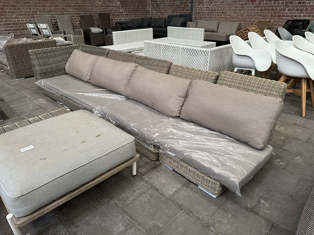 Loungeset met tafel fonteyn - afbeelding 4 van  10