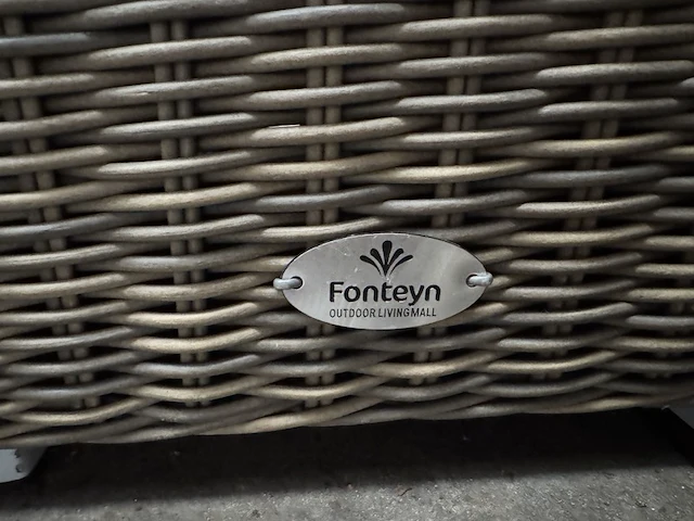 Loungeset met tafel fonteyn - afbeelding 10 van  10
