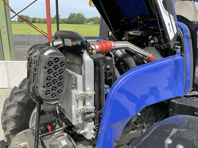 Lovol m1104 vierwielaangedreven landbouwtractor - afbeelding 16 van  41
