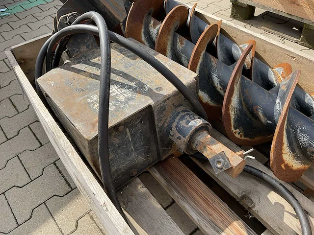 Loweman 750 ch grondboor unit - afbeelding 7 van  7