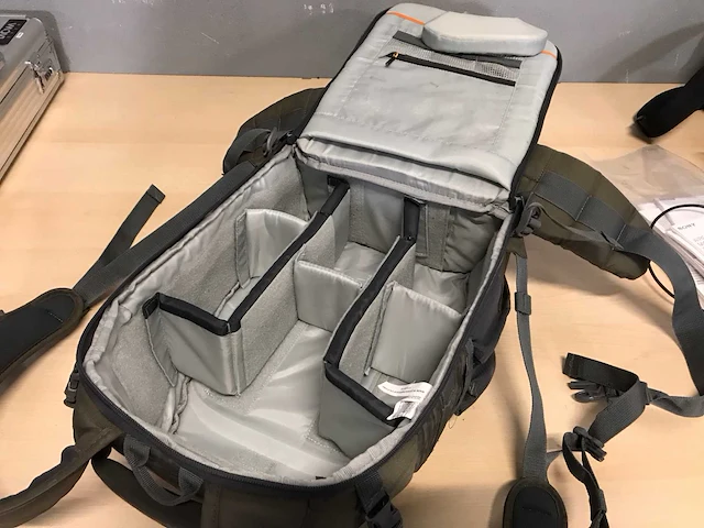 Lowepro camera tas - afbeelding 4 van  6