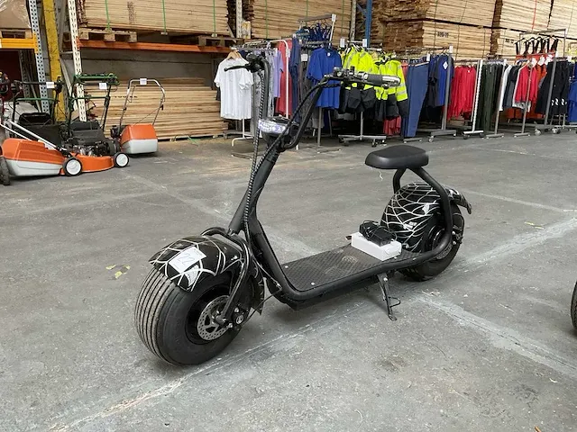 Lowrider e-scooter - afbeelding 1 van  9