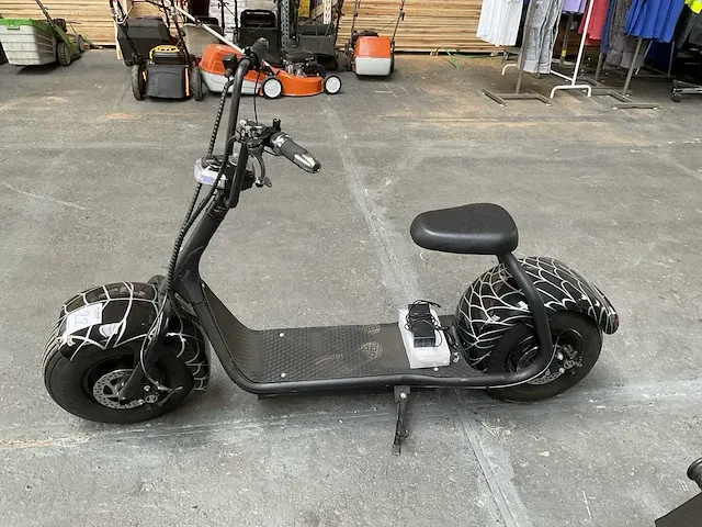 Lowrider e-scooter - afbeelding 2 van  9