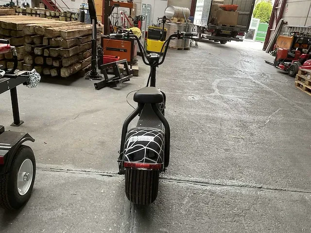 Lowrider e-scooter - afbeelding 5 van  9