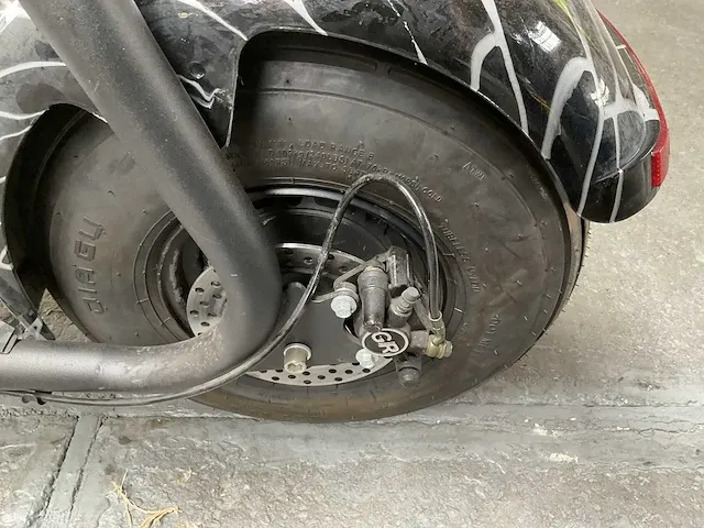 Lowrider e-scooter - afbeelding 9 van  9