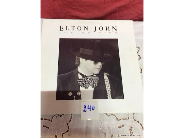Lp elton john - afbeelding 1 van  2