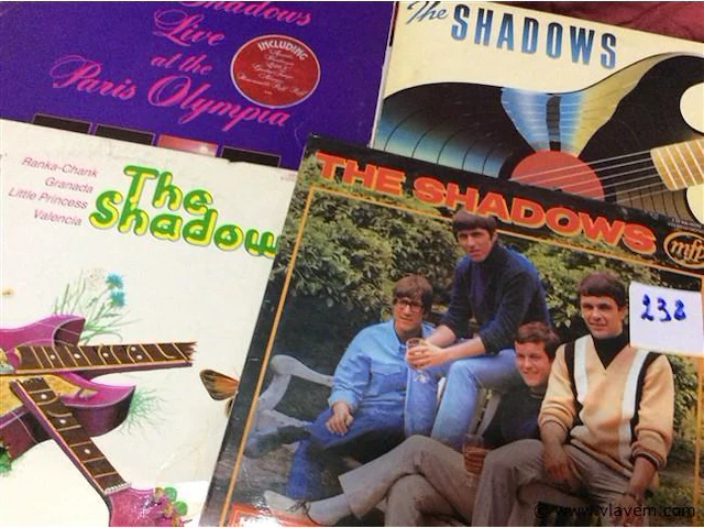 Lp's shadows - afbeelding 2 van  2