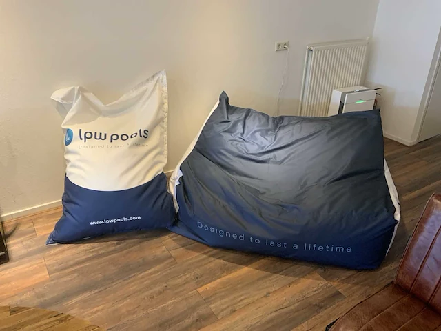 Lpw—pools zitzak met beanbag - afbeelding 1 van  5