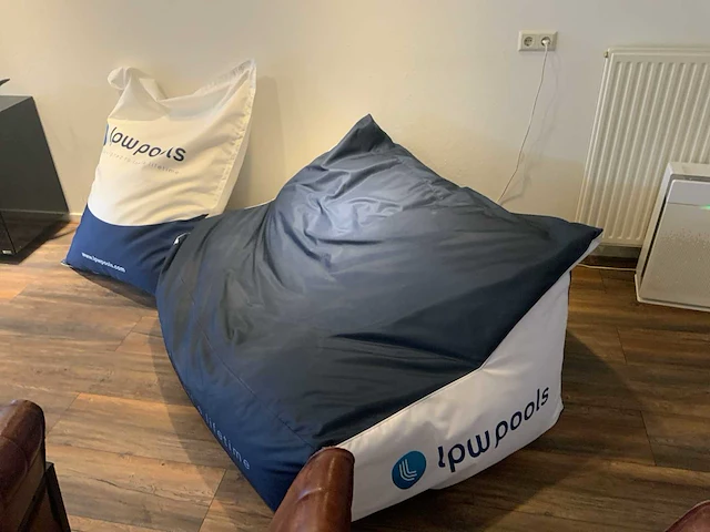 Lpw—pools zitzak met beanbag - afbeelding 2 van  5