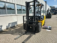 Ltmg - 2025 - fd40 - vorkheftruck - afbeelding 2 van  41