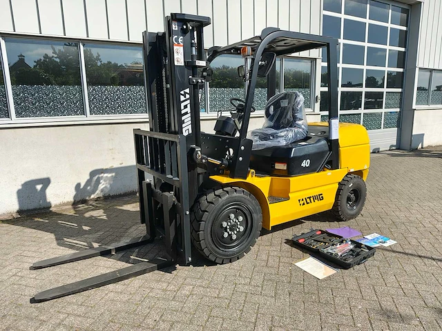 Ltmg - 2025 - fd40 - vorkheftruck - afbeelding 1 van  41